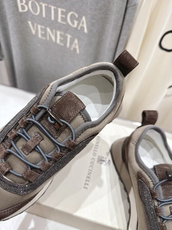 Кроссовки фото 6