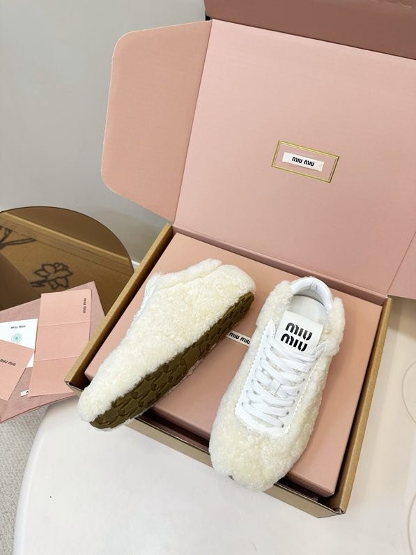 Кроссовки фото 6