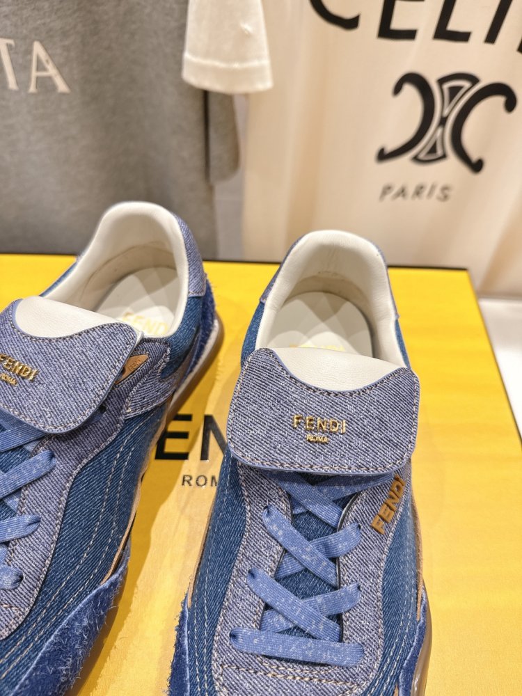 Кроссовки фото 6