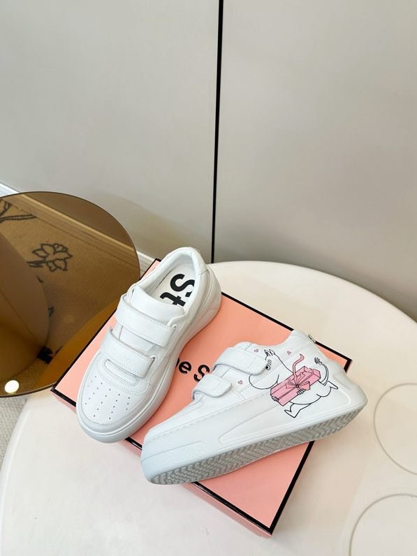 Кроссовки фото 6