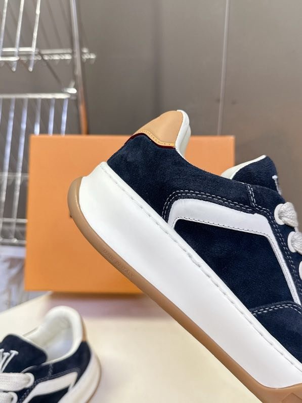 Кроссовки фото 6