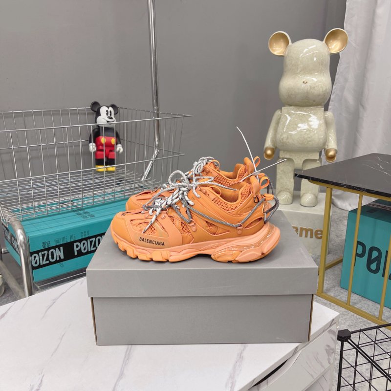 Кроссовки фото 6