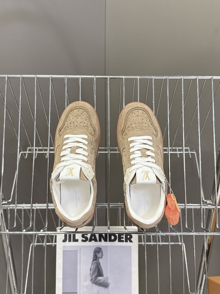 Кроссовки фото 6