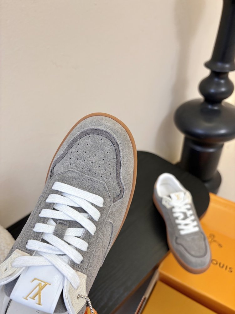 Кроссовки фото 6