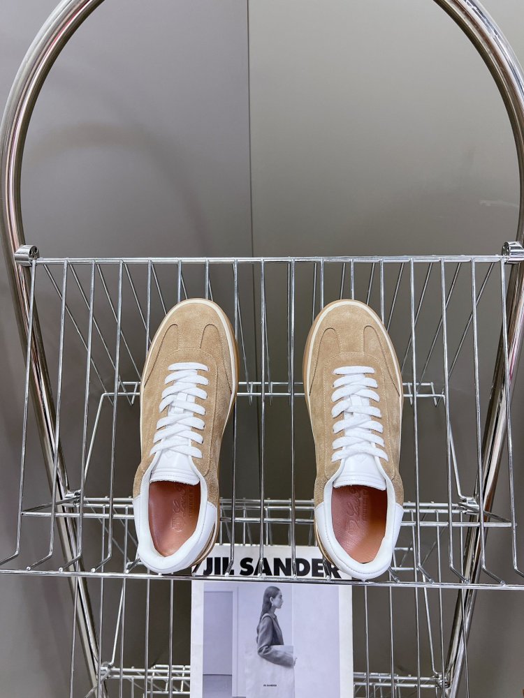 Кроссовки фото 6