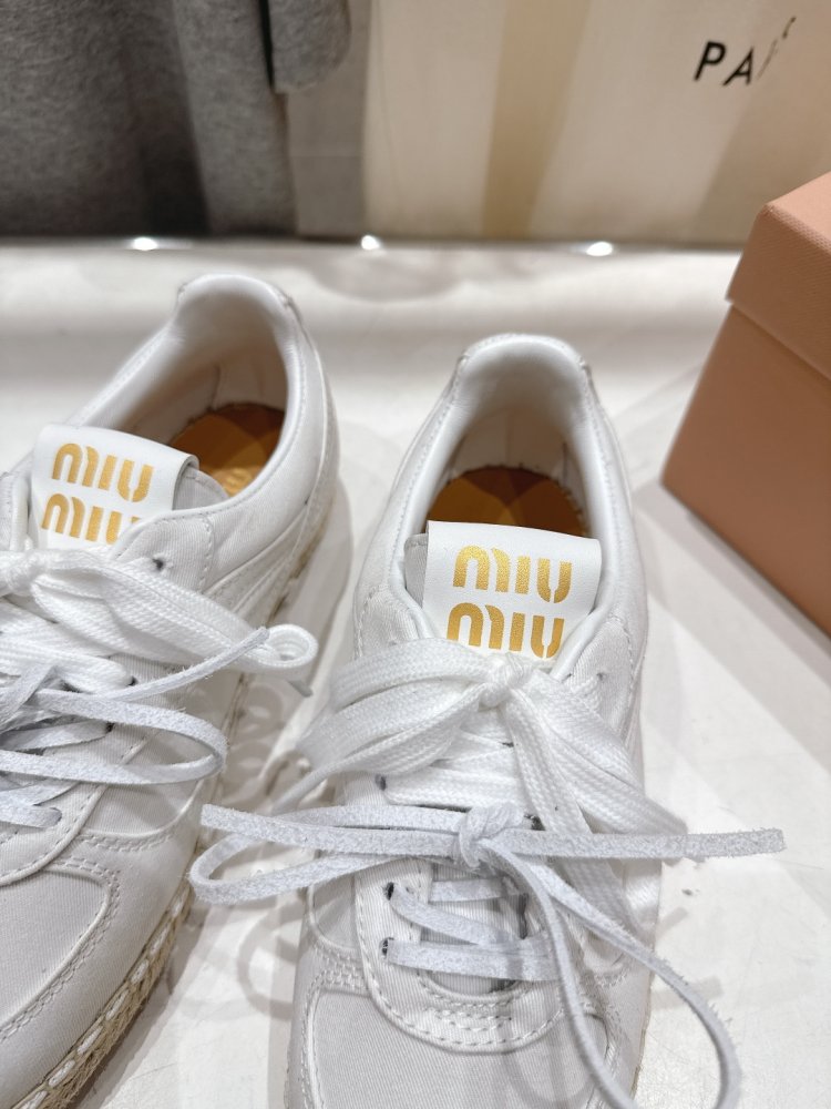 Кроссовки фото 6