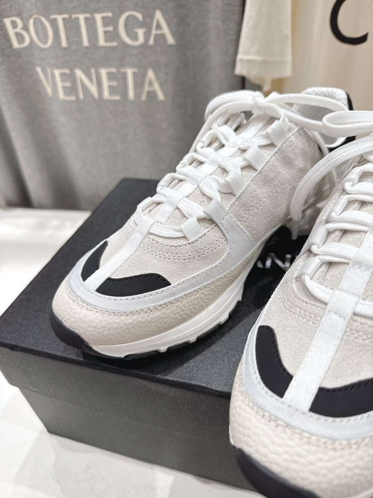 Кроссовки фото 6