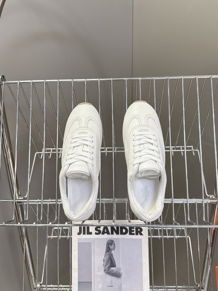 Кроссовки фото 6