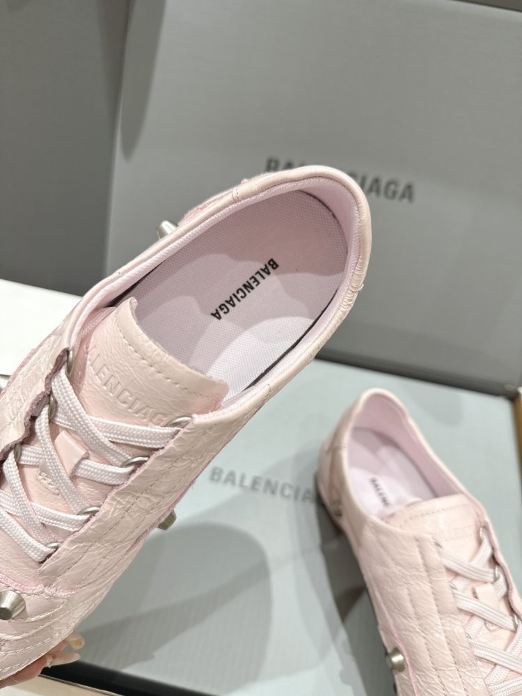 Кроссовки фото 6