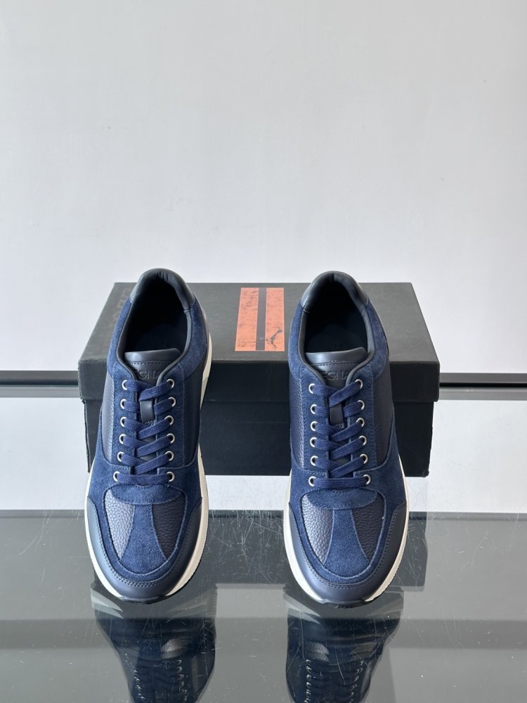 Кросівки фото 6