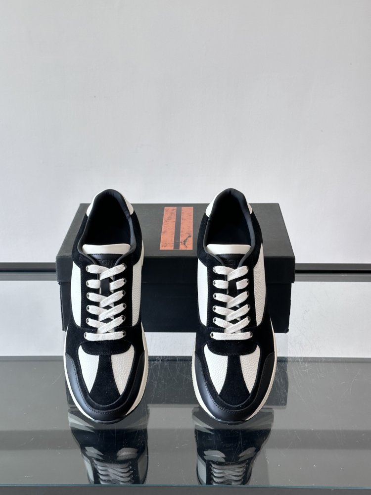 Кросівки фото 6