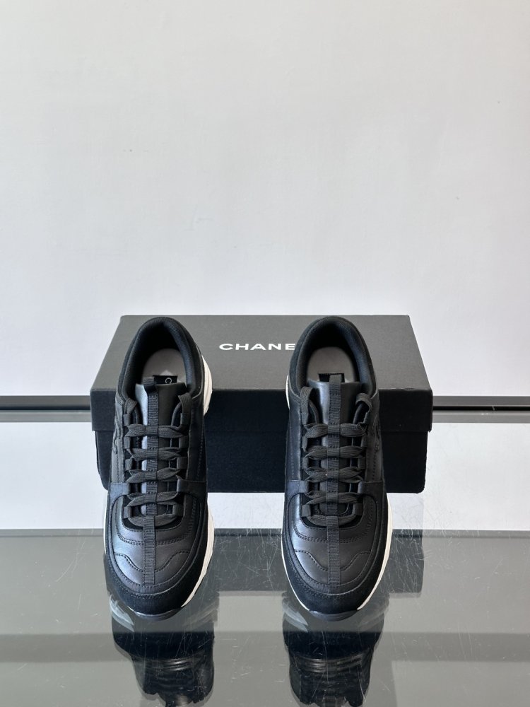 Кросівки фото 6