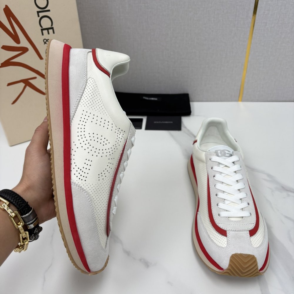 Кросівки фото 6