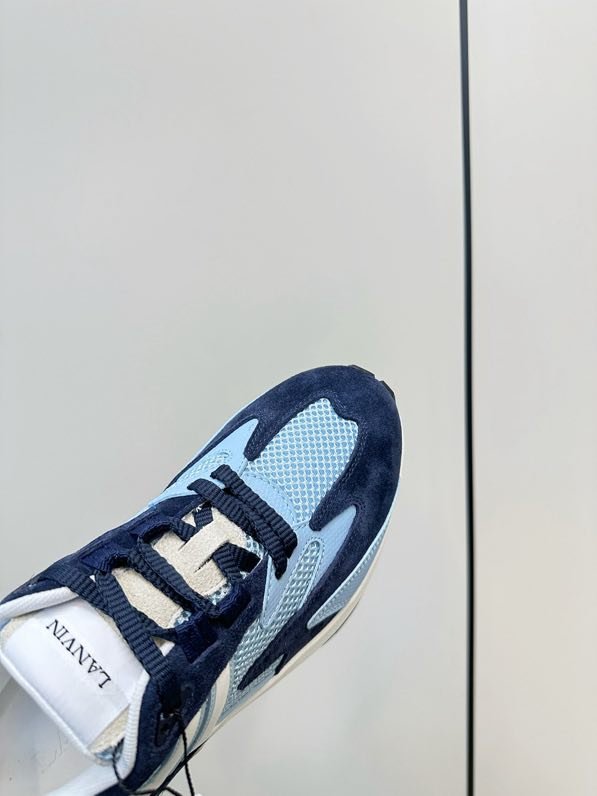 Кроссовки фото 7