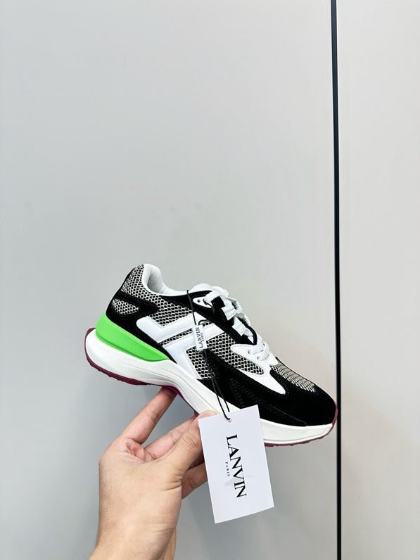 Кроссовки фото 7