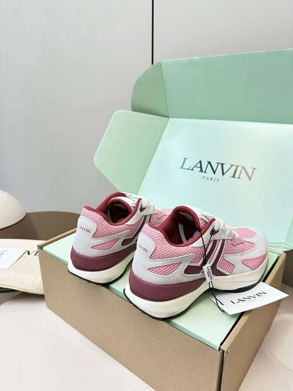 Кроссовки фото 7