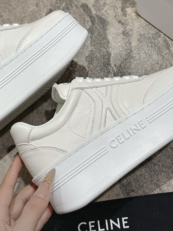 Кросівки фото 7