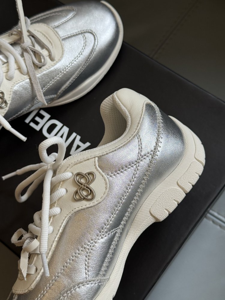 Кроссовки фото 7