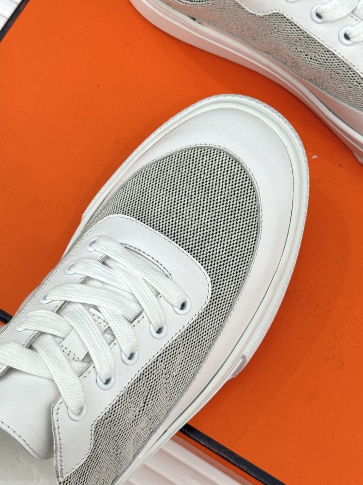 Кросівки фото 7