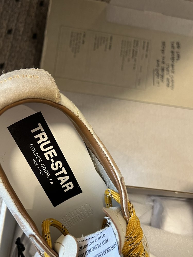 Кросівки фото 7