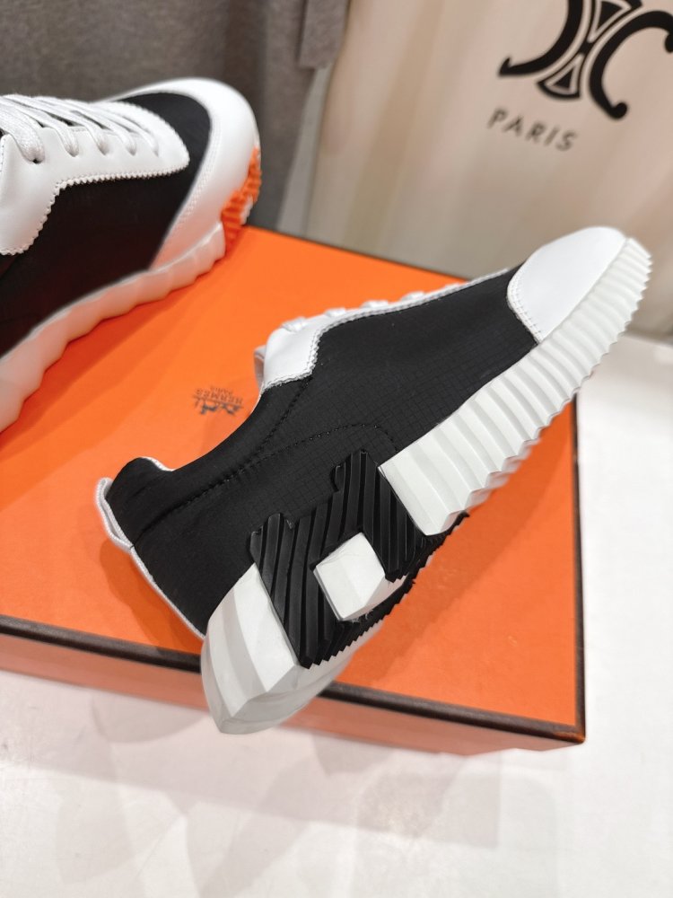 Кросівки фото 7