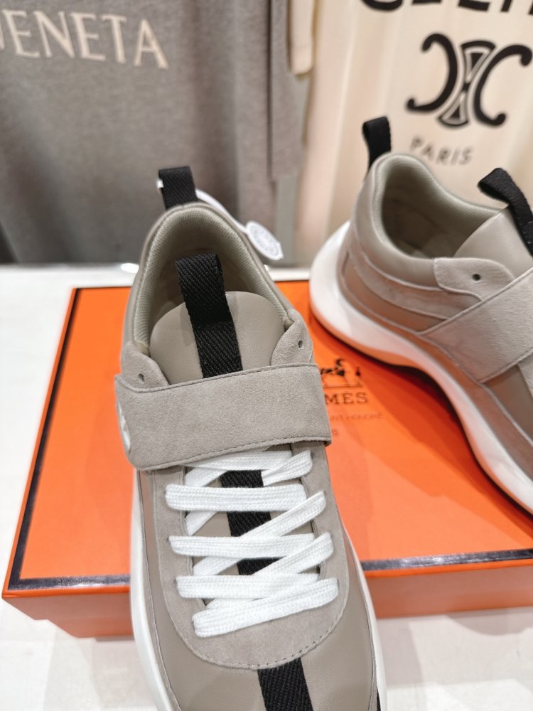 Кросівки фото 7