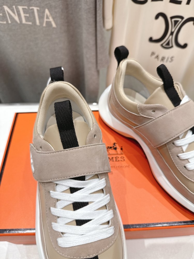 Кросівки фото 7