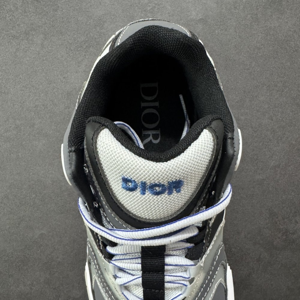 Кросівки фото 7