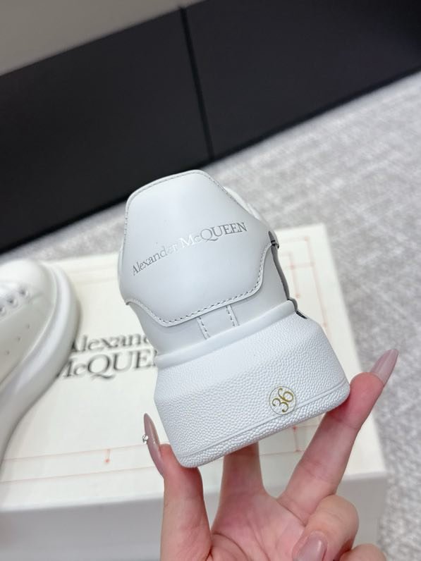 Кроссовки фото 7