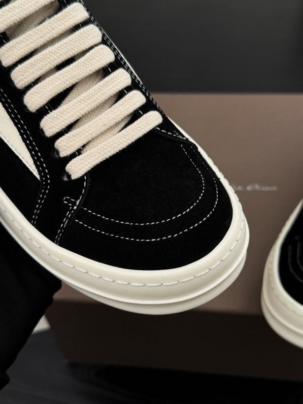 Кросівки фото 7