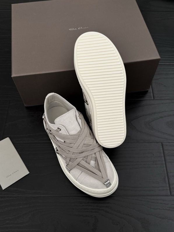 Кросівки фото 7