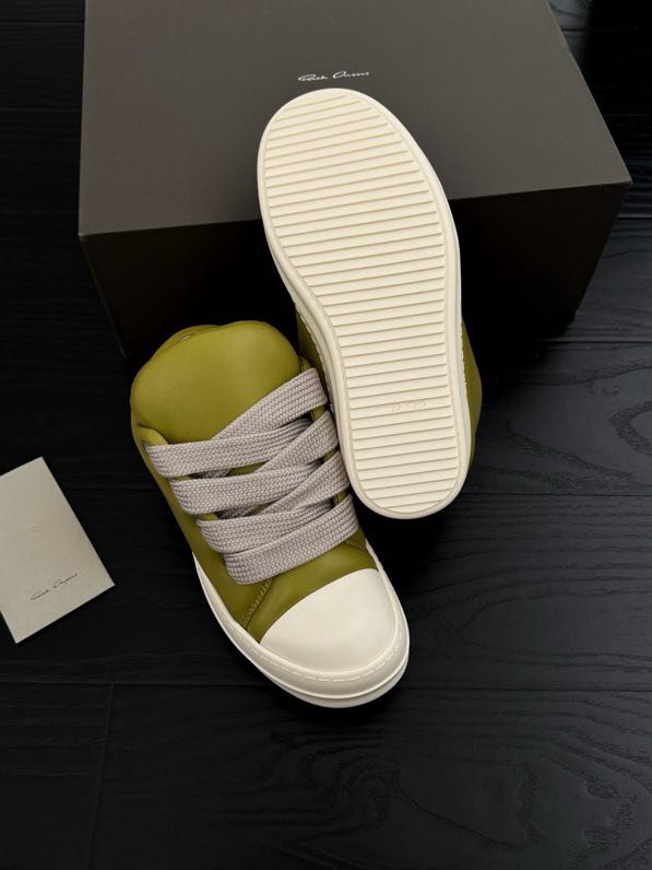 Кроссовки фото 7