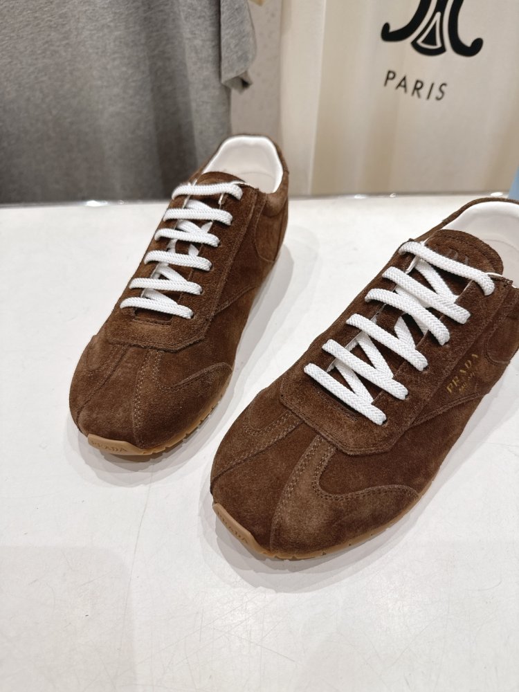 Кроссовки фото 7