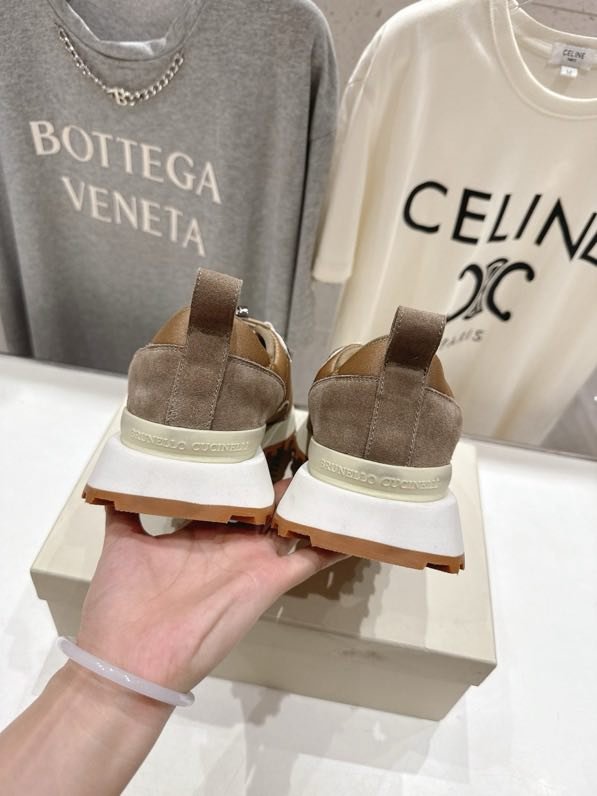 Кроссовки фото 7