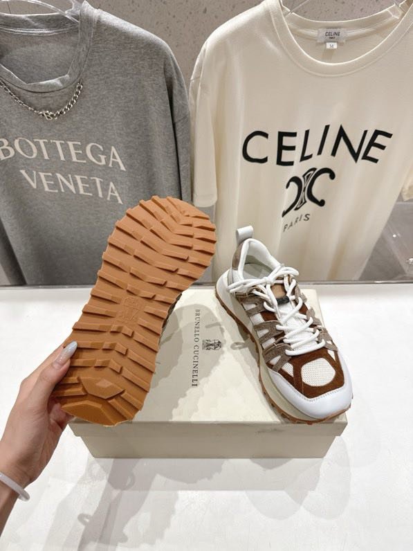 Кроссовки фото 7