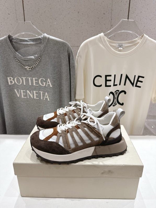 Кроссовки фото 7