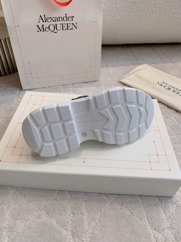 Кроссовки фото 7