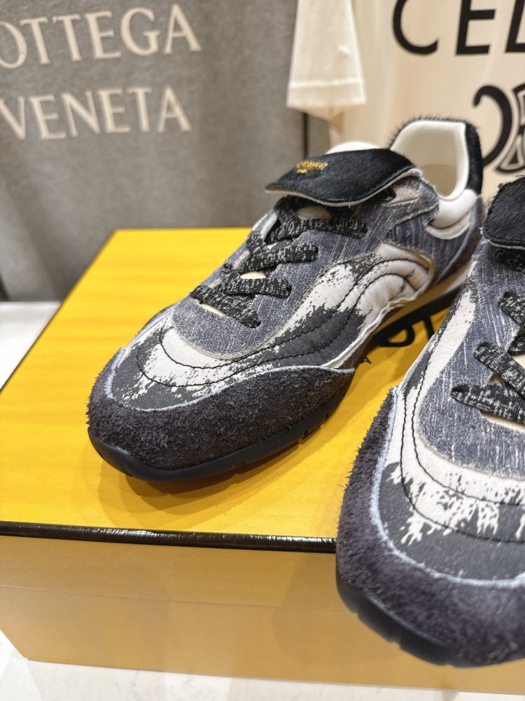 Кроссовки фото 7