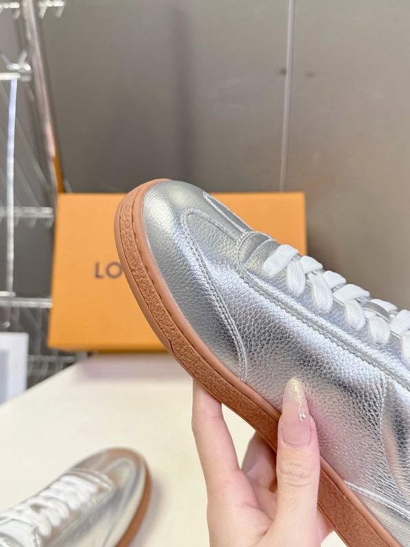 Кроссовки фото 7