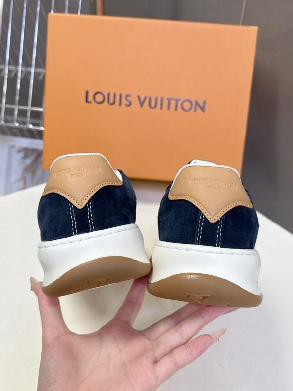 Кроссовки фото 7