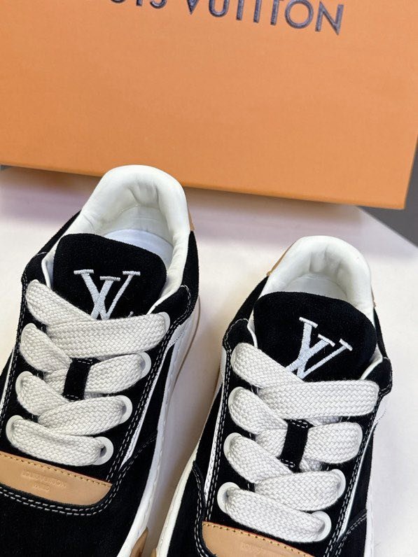 Кроссовки фото 7