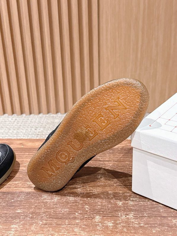 Кроссовки фото 7