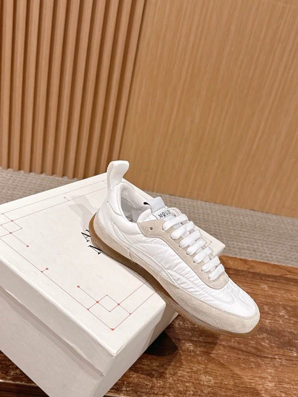 Кроссовки фото 7