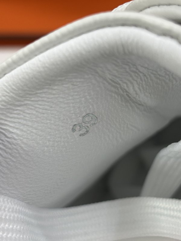 Кроссовки фото 7