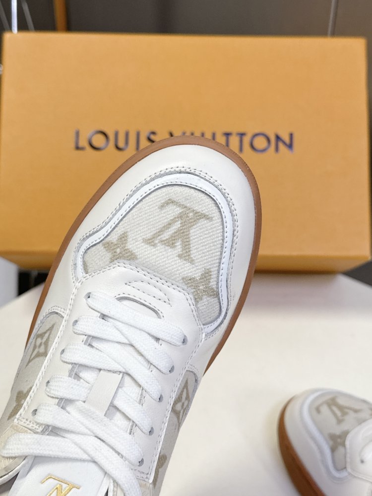 Кроссовки фото 7