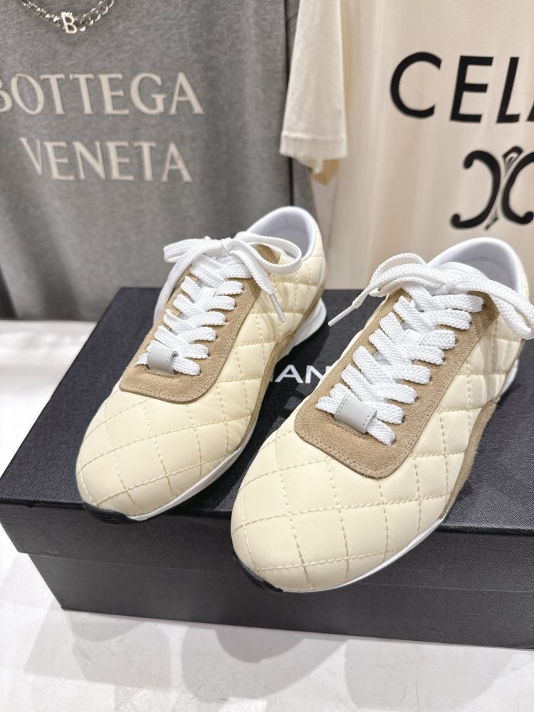 Кроссовки фото 7