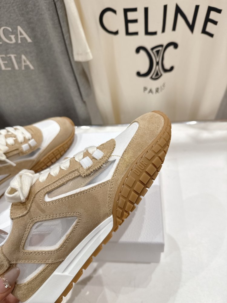 Кроссовки фото 7