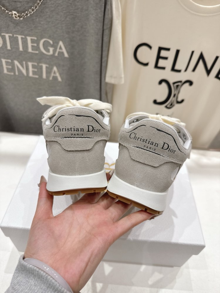 Кроссовки фото 7