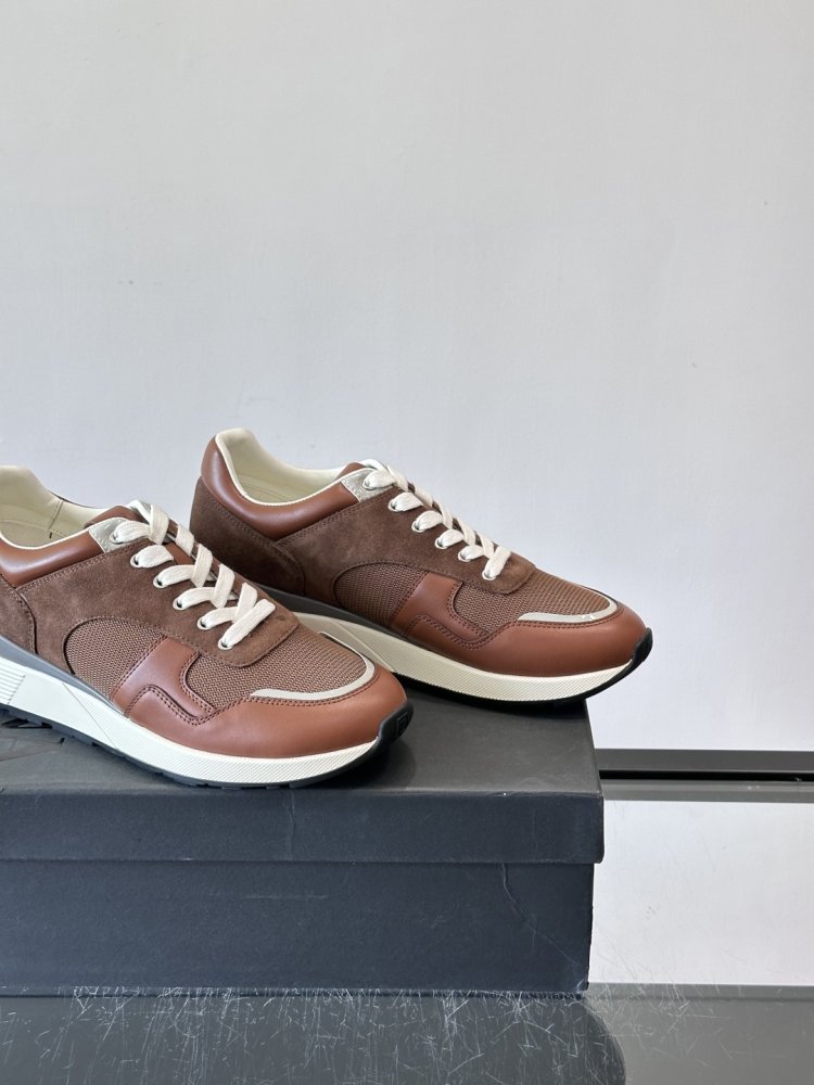 Кросівки фото 7