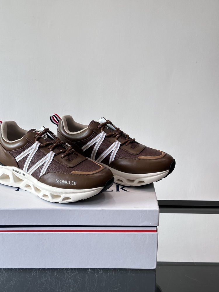 Кроссовки фото 7